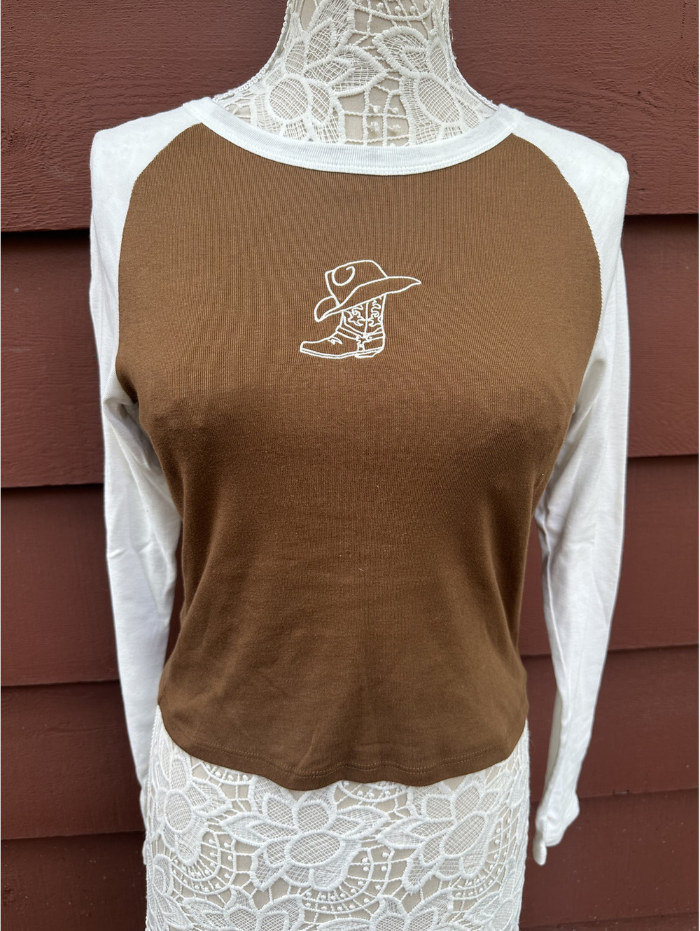 Y2K Cowboy Core Brown and White Raglan Long‎ Sleeve Baby Tee with Embroidery